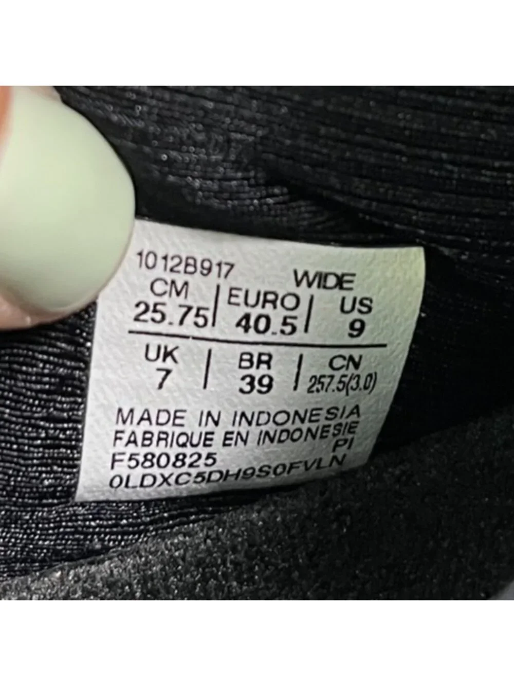 Asics Gel-Nimbus 28 Womens Size 9D Black White Athletic Running Shoes Sneakers